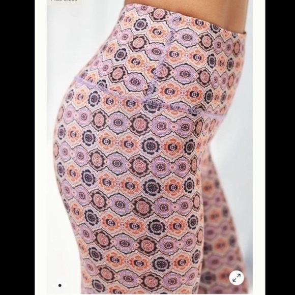 Anthropologie Daily Practice Liana High Rise Leggings Geo Dot - Picture 5 of 11